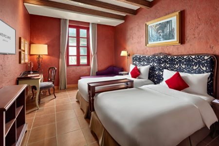 Deluxe Room with Twin Beds