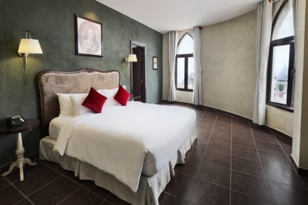 Executive Suite with King Bed